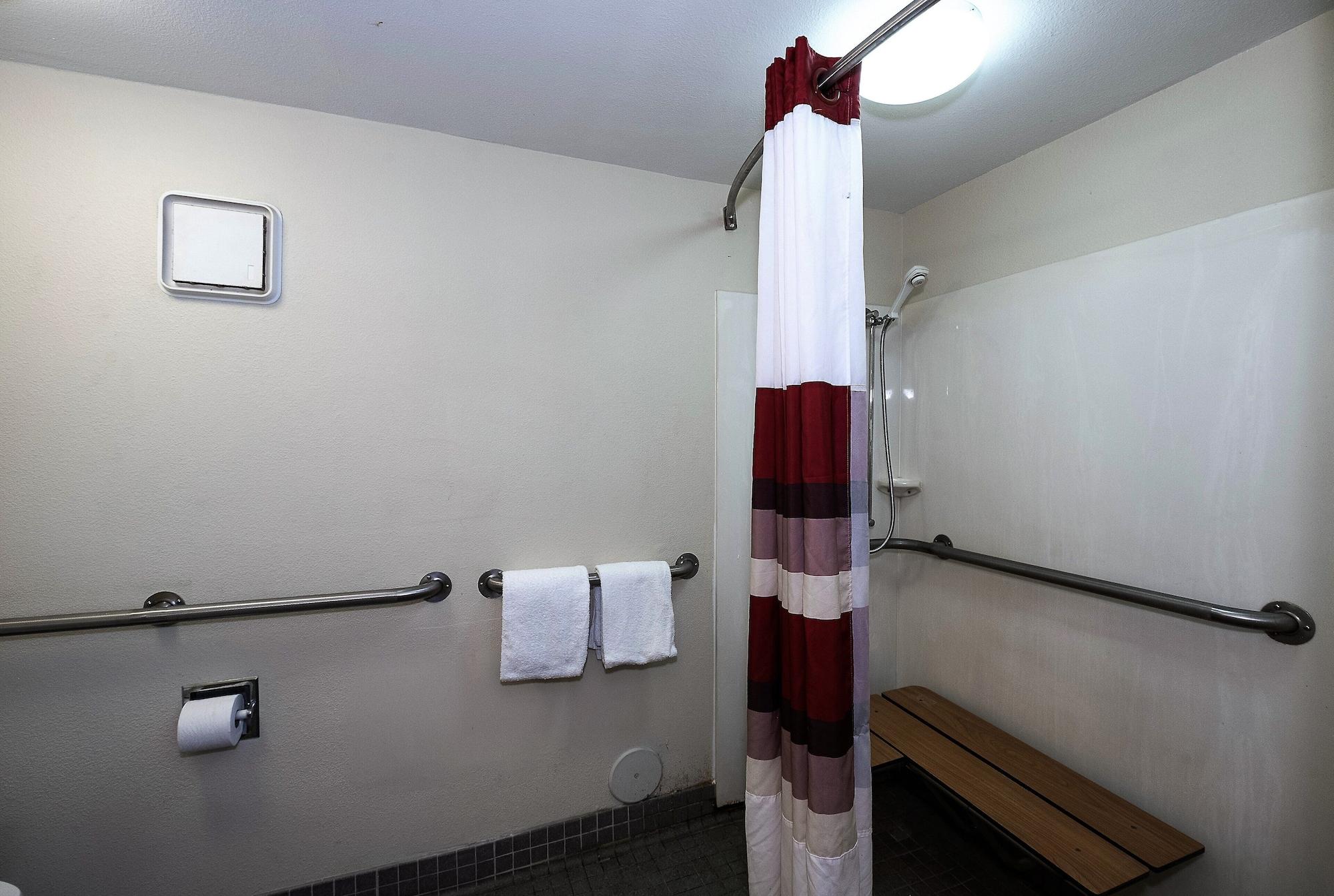 Red Roof Inn Columbus East- Reynoldsburg Brice Экстерьер фото