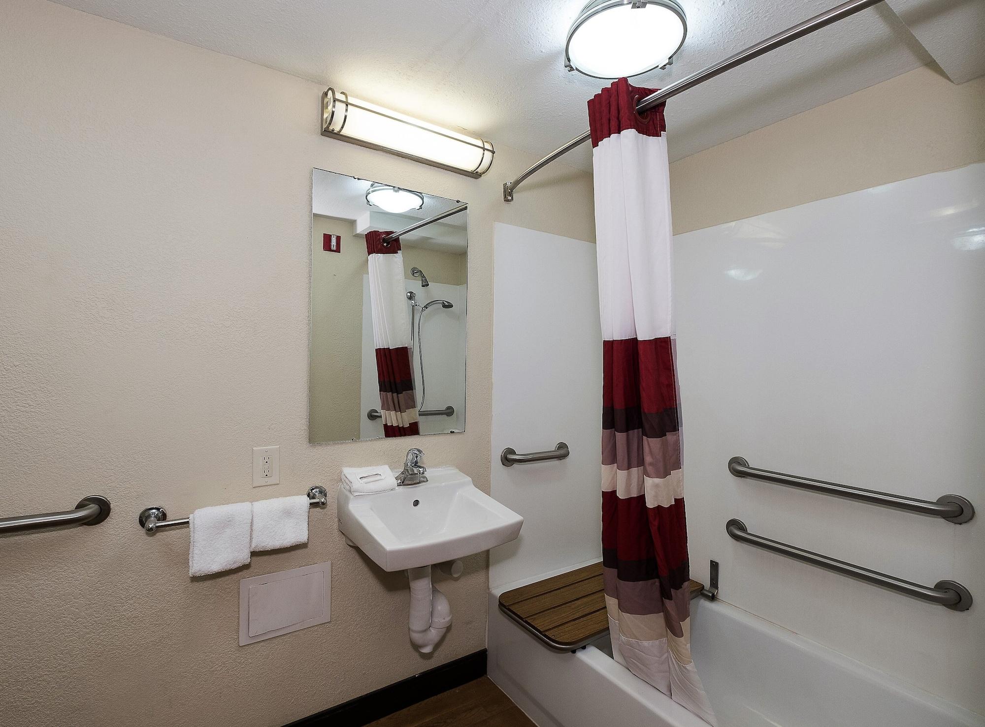 Red Roof Inn Columbus East- Reynoldsburg Brice Экстерьер фото