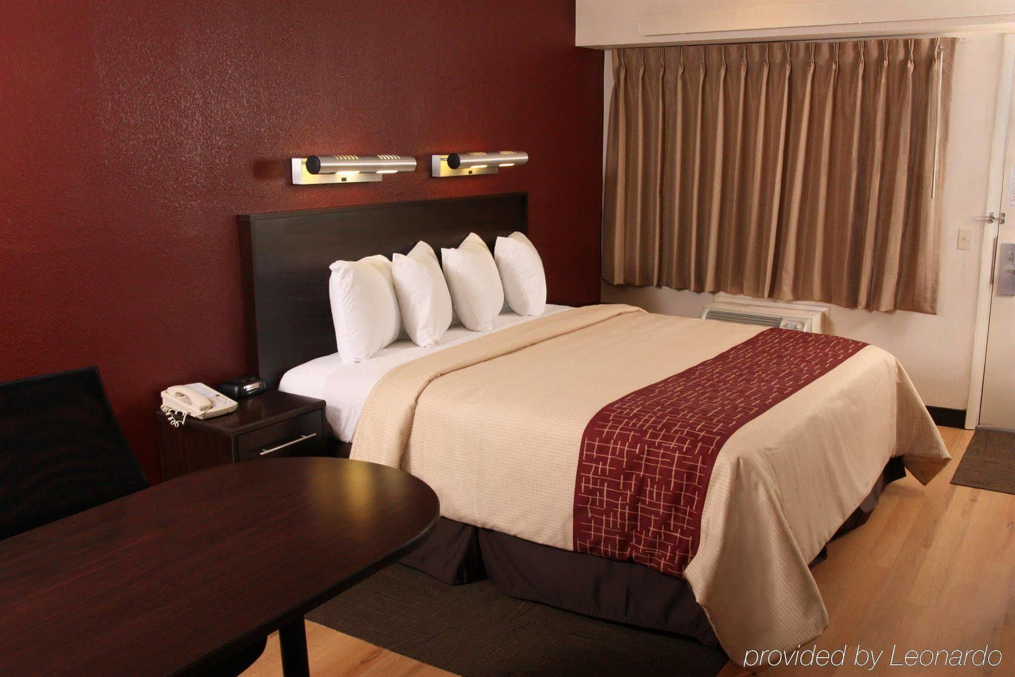 Red Roof Inn Columbus East- Reynoldsburg Brice Экстерьер фото
